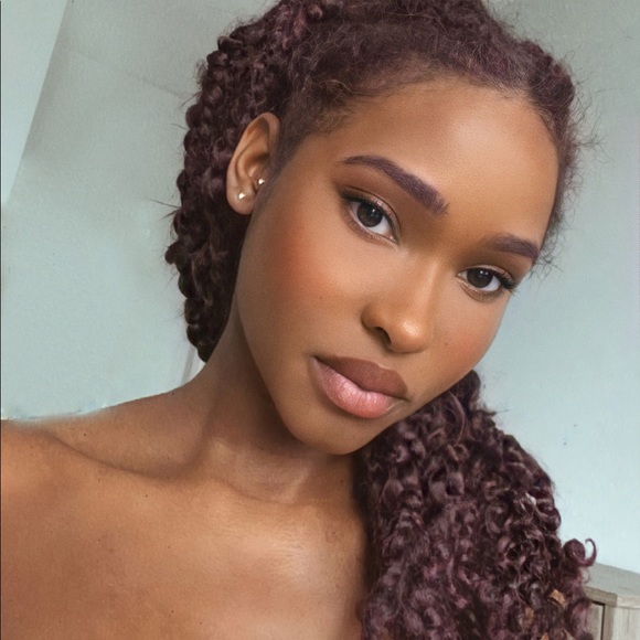 Meet your Posher, Tamiah - Picture 1 of 1